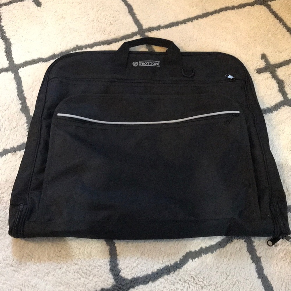 Prottoni Garment Bag